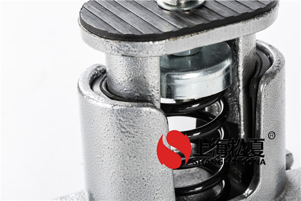 <a href='/' target='_blank'><u>彈簧減震器</u></a>和橡膠減震器各有優(yōu)點(diǎn)。